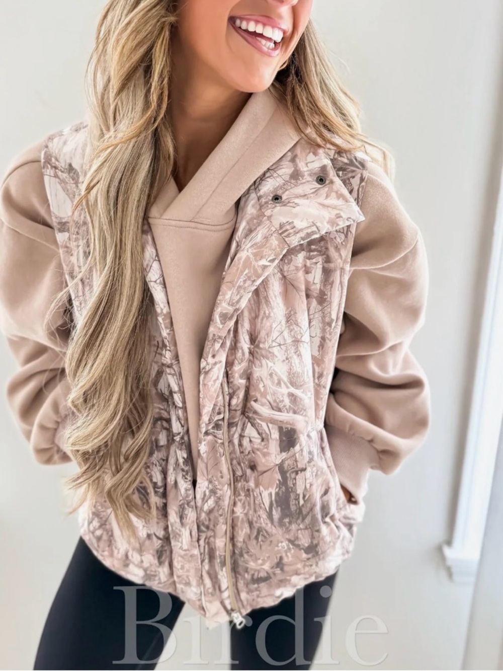 Women's Camo Puffer Vest Jacket